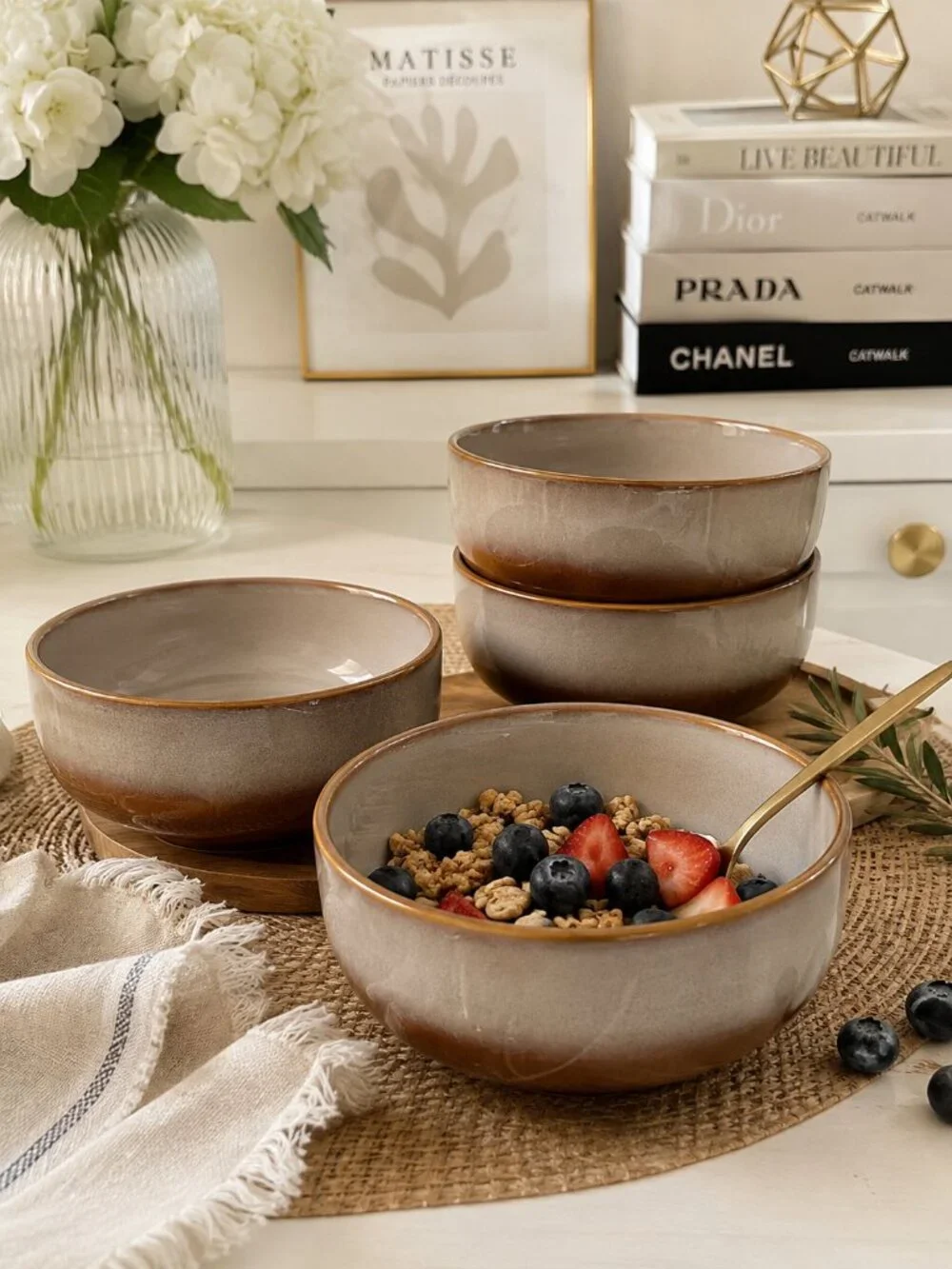 Hasense Ceramic Cereal Bowls Set of 4 Beige Brown Rim 20 oz Stoneware 5.5